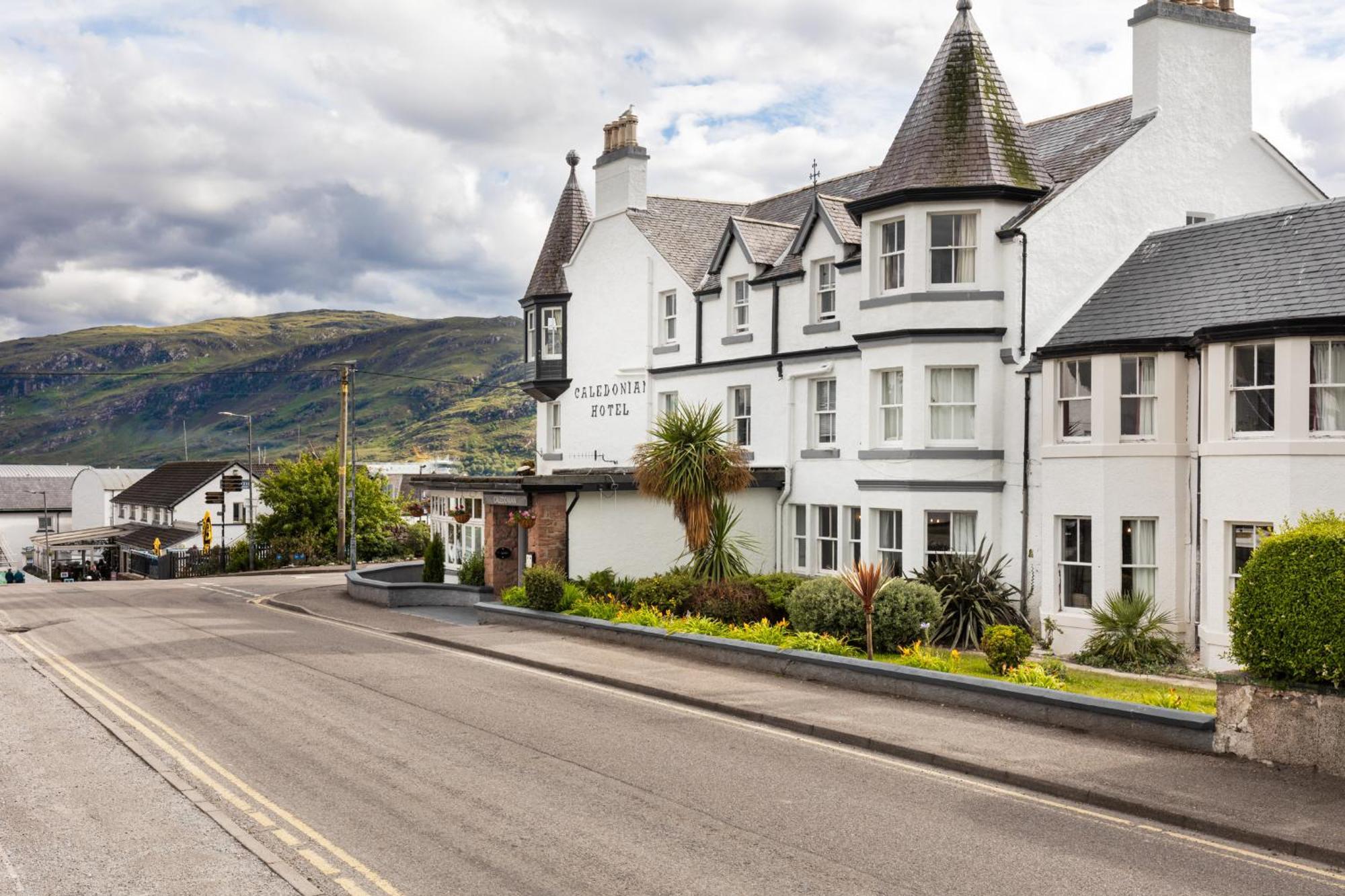 Caledonian Hotel 'A Bespoke Hotel' Ullapool Exterior foto